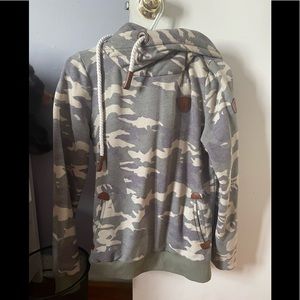 Wanakome camo hoodie